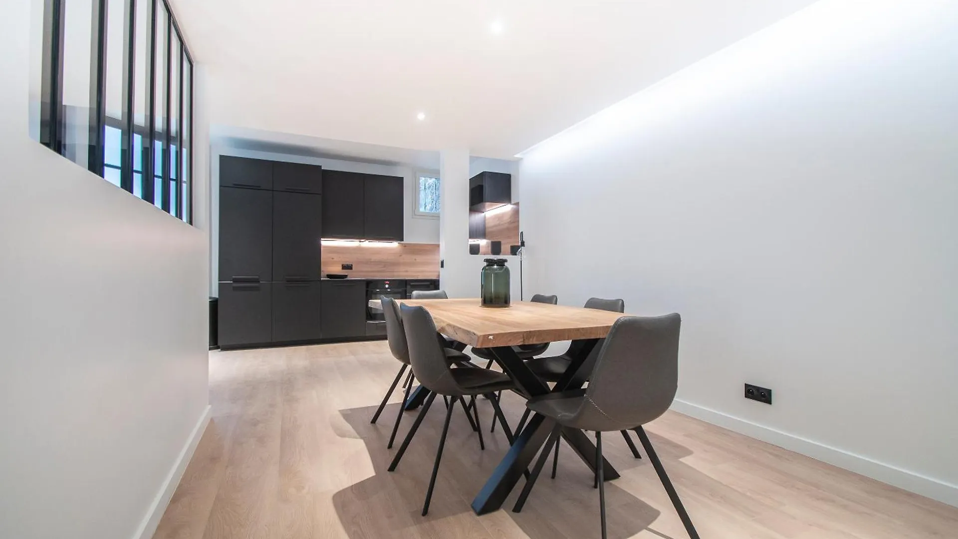 Apartment In - Eiffel Tower Area Paris