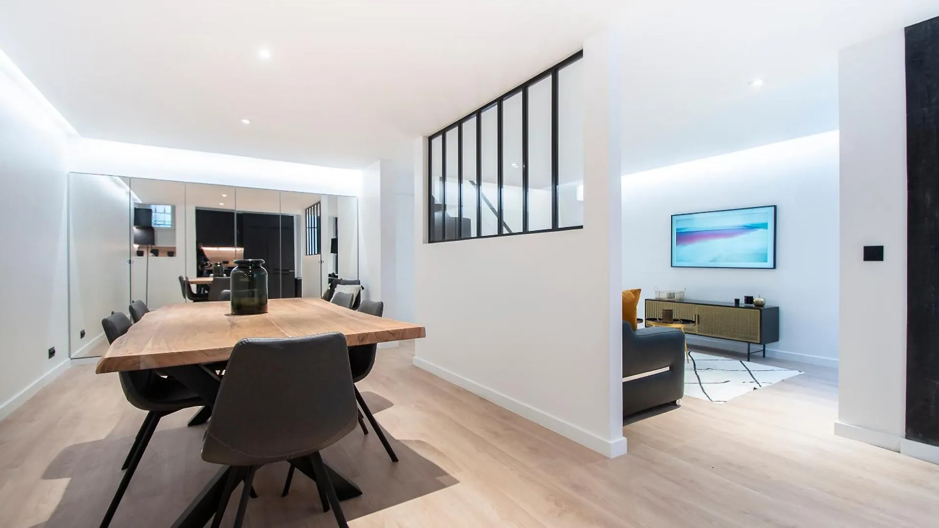 Apartment In - Eiffel Tower Area